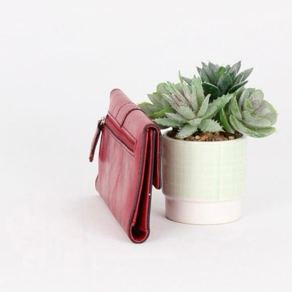 Guess Y2K Cherry Red Leather Trifold Wallet - Picture 4 of 5